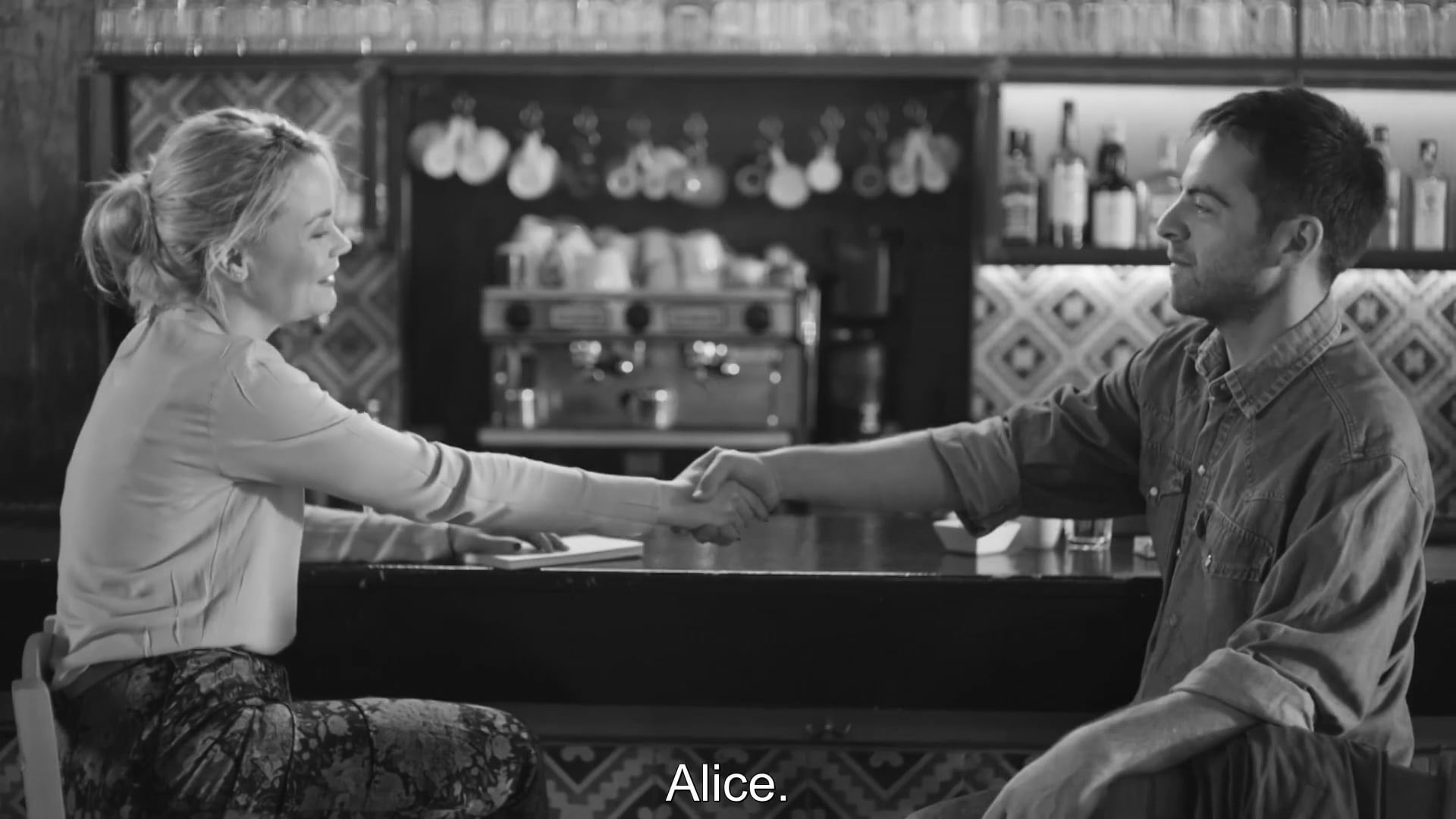 Alice In The Caf GR2ME