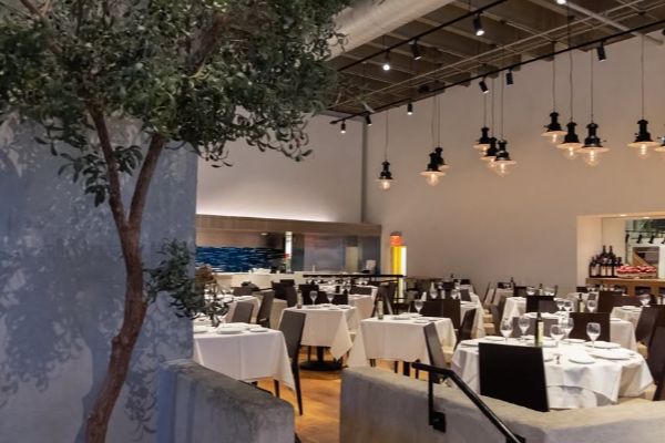 Estiatorio Milos Midtown