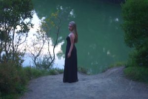 Feel_alive_barbara_fais