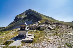 The Baros pass in Tzoumerka is the highest paved road in Greece with an altitude of about 1910.
